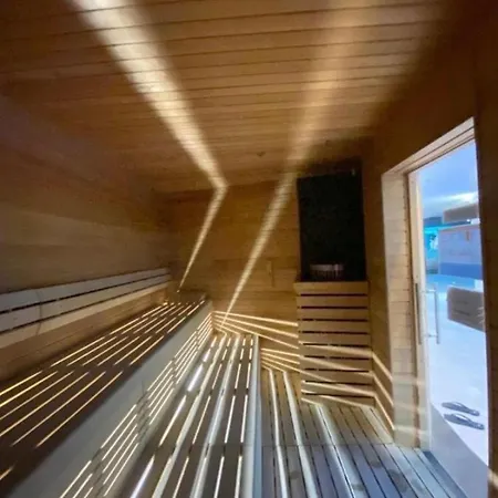 Hanza Tower Gold - 26 With Bathtub High Floor & Jacusi & Pool & Sauna Lägenhet *